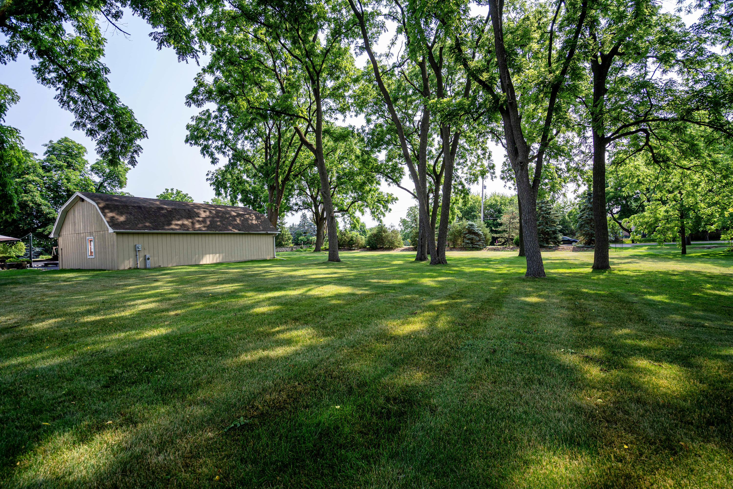 2805 N Barker Rd