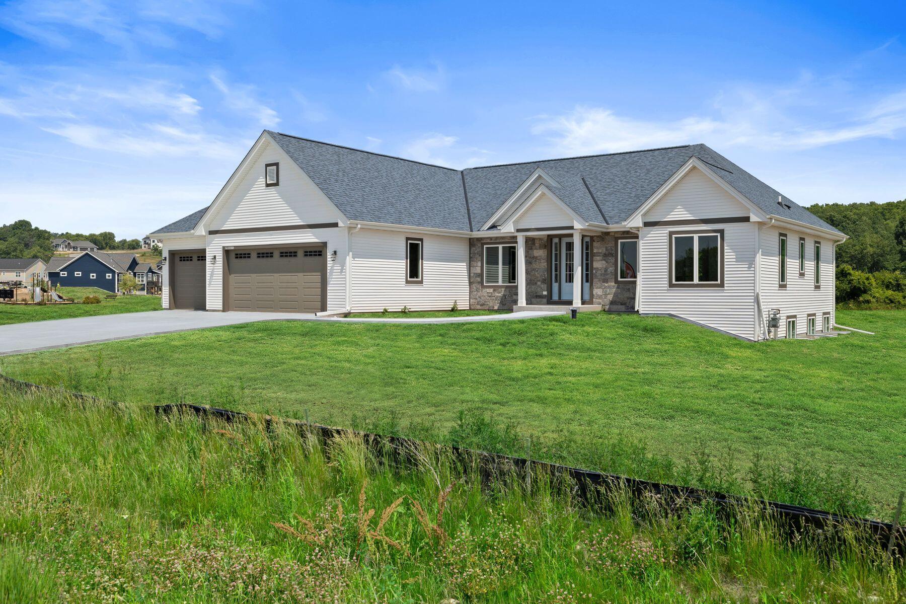 N75W25212 Beverly Ln