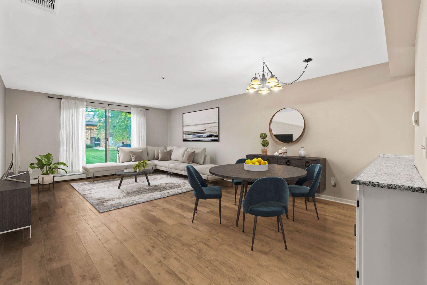4253 W Rivers Edge Cir 10