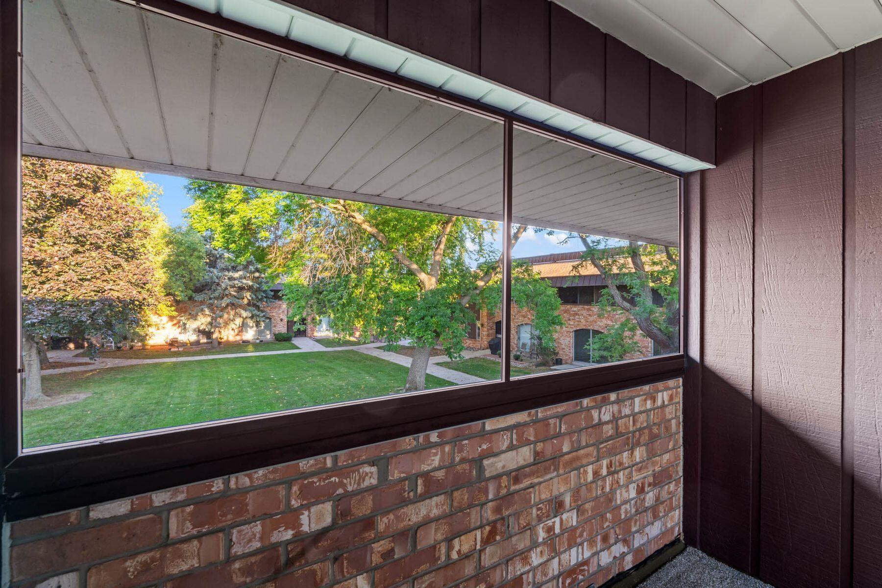 4253 W Rivers Edge Cir 10