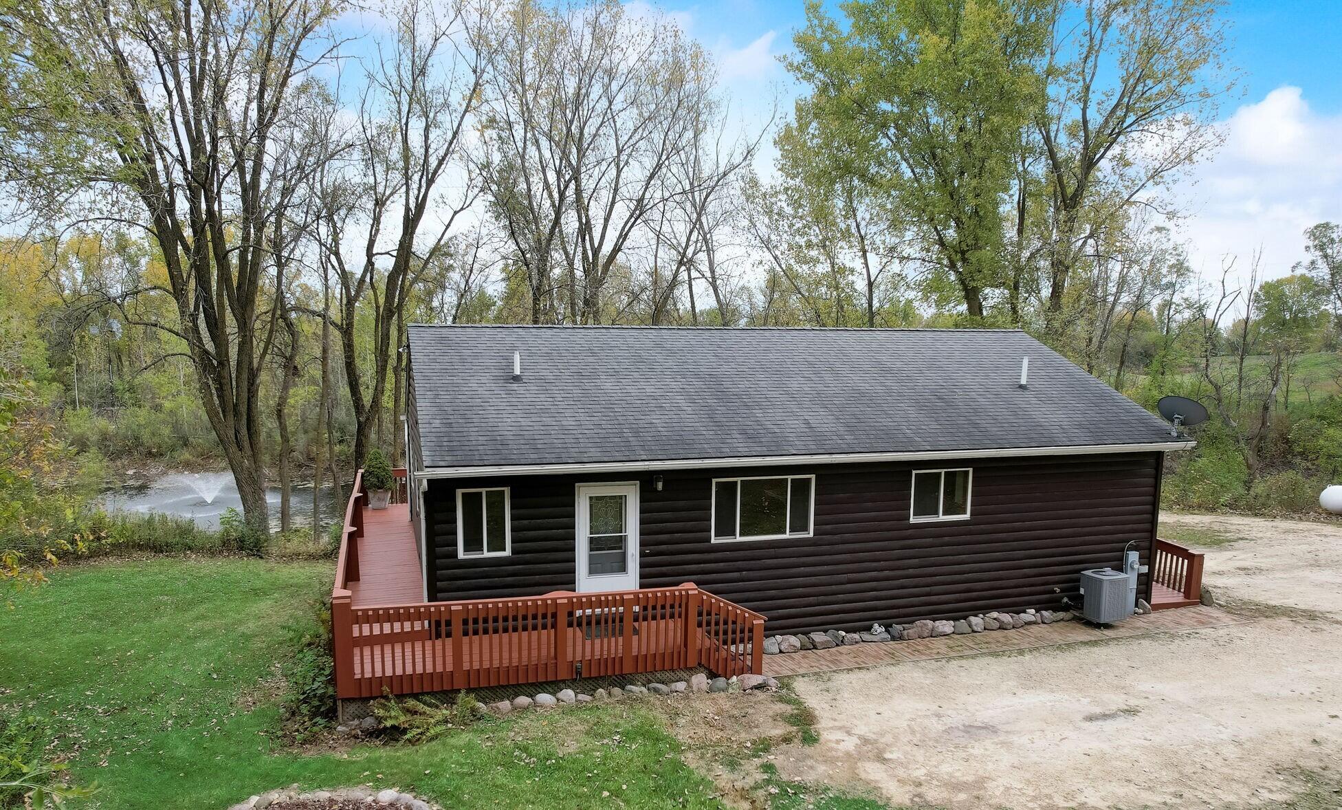 N6854 Noble Rd