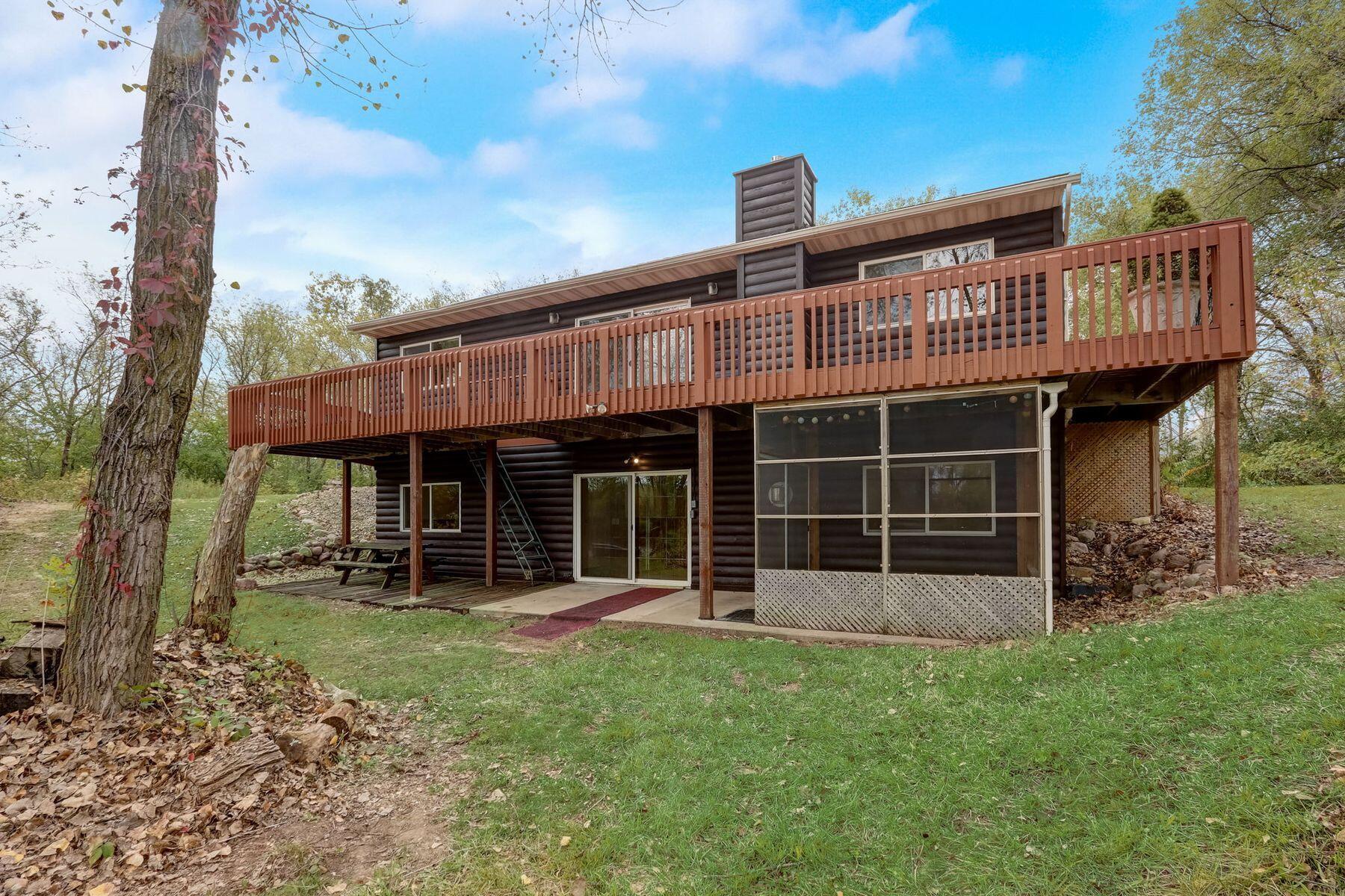 N6854 Noble Rd