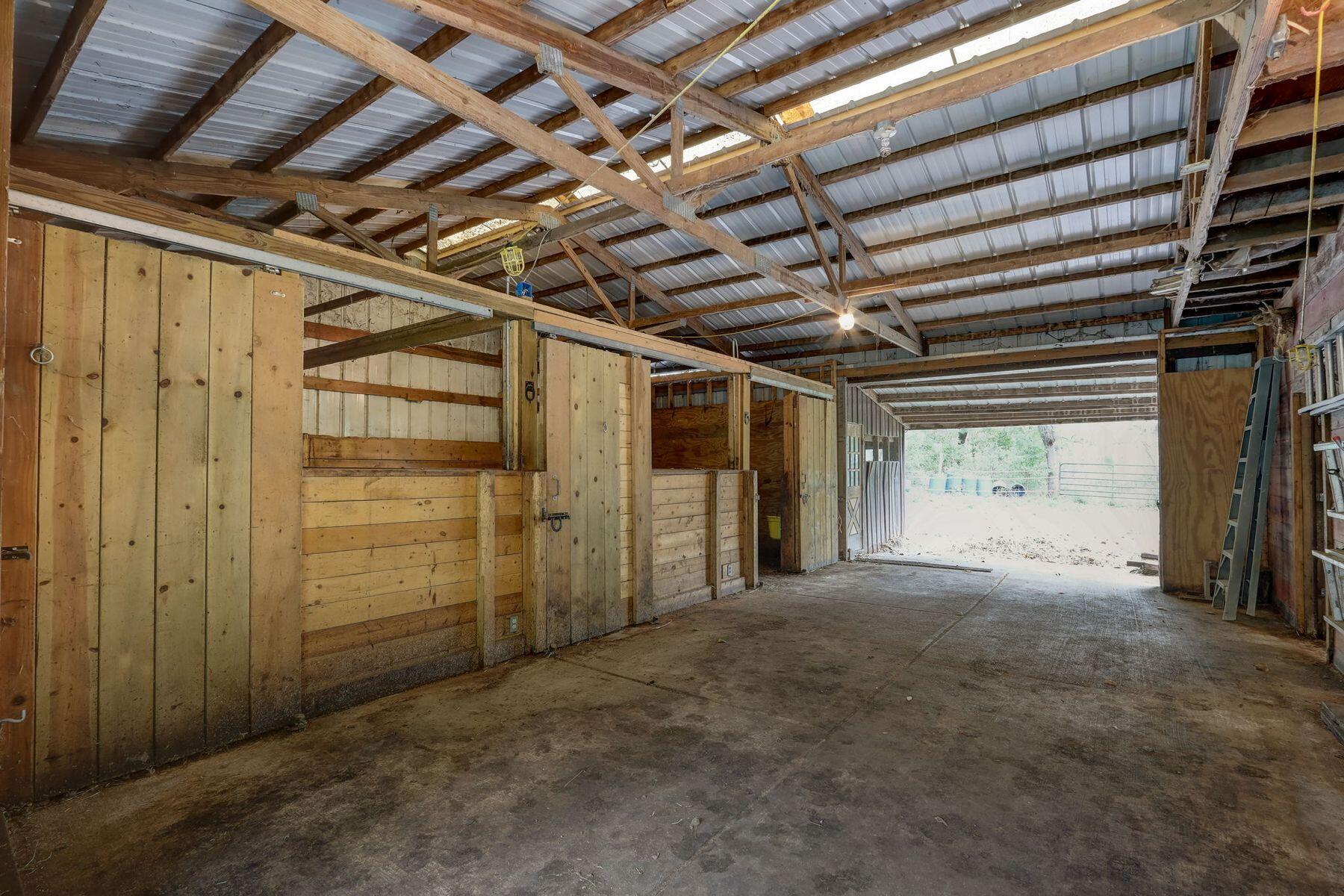 N6854 Noble Rd