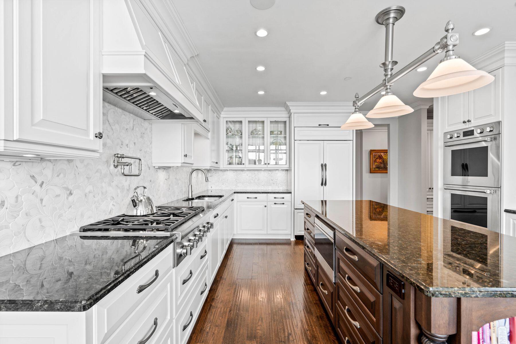825 N Prospect Ave 3202