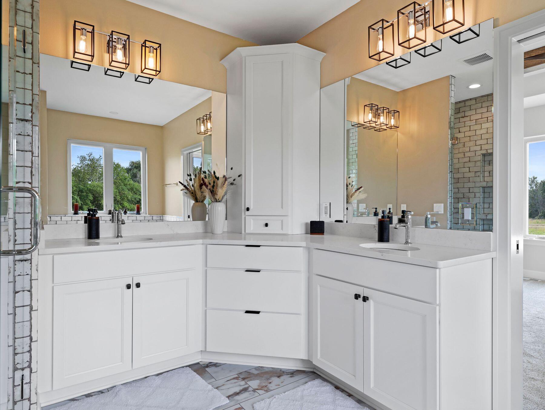 W150N11716 Mistletoe Ct