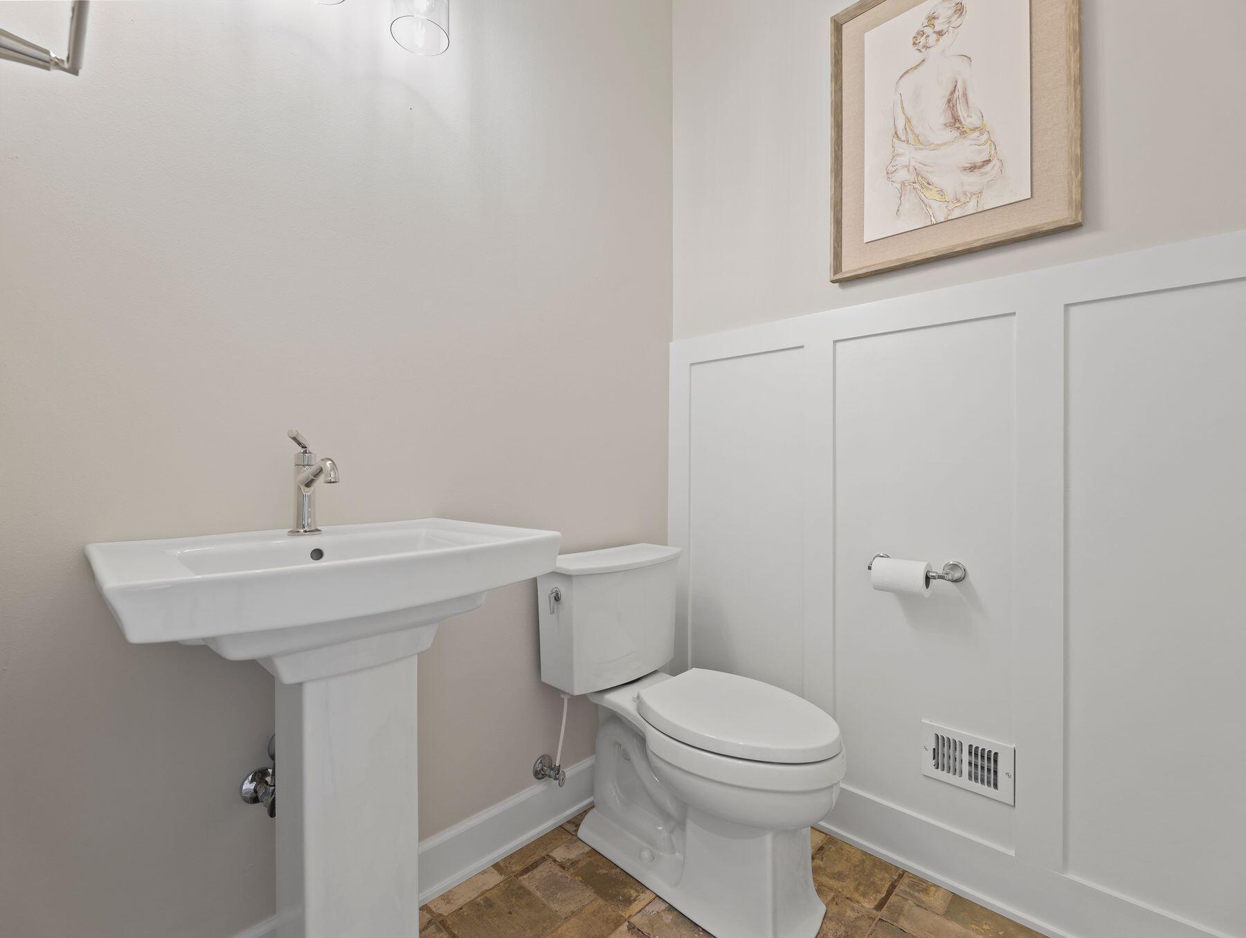 W150N11716 Mistletoe Ct