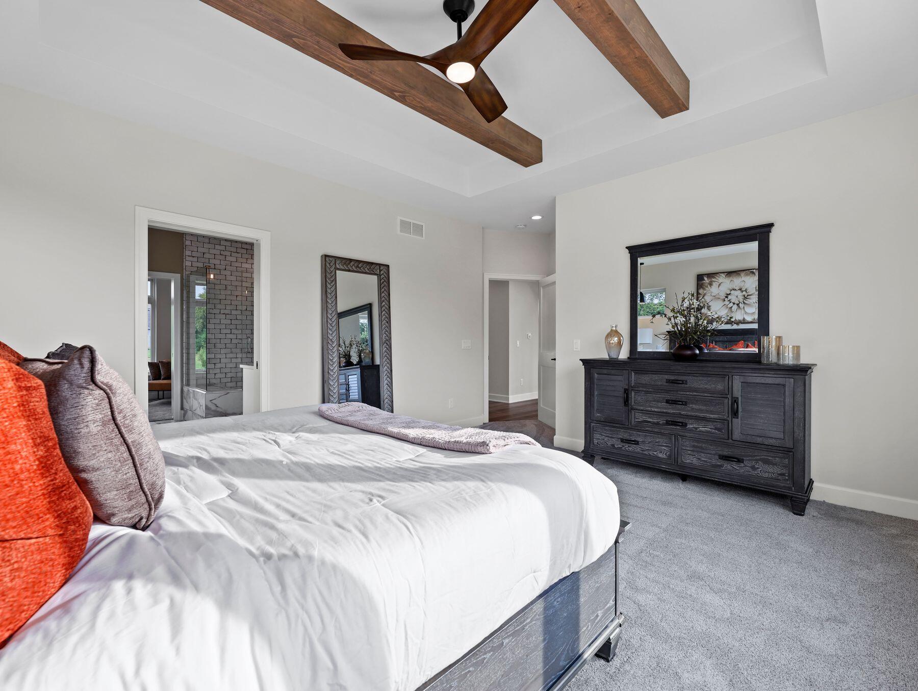 W150N11716 Mistletoe Ct