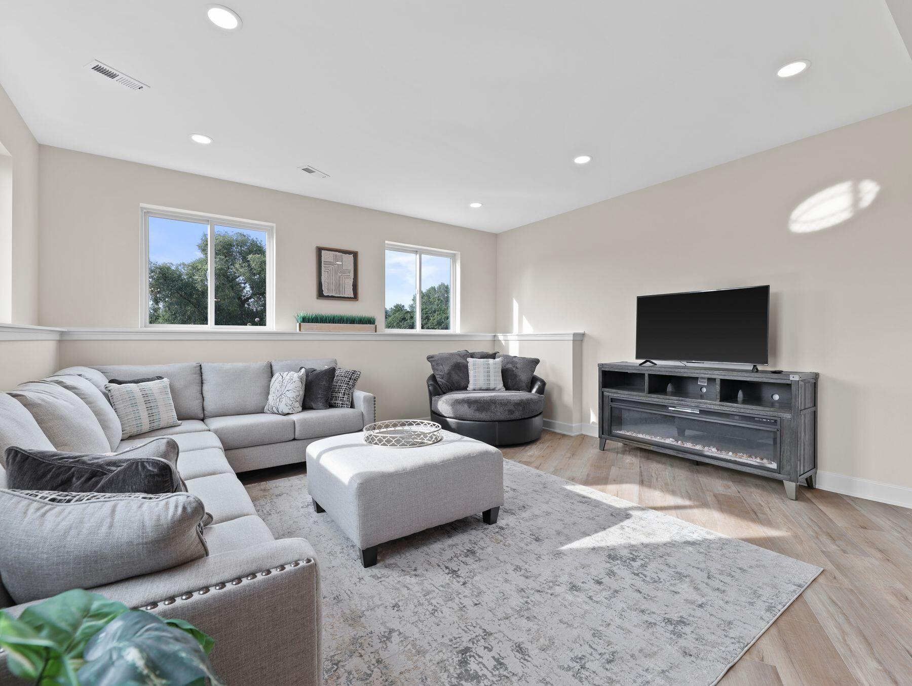 W150N11716 Mistletoe Ct