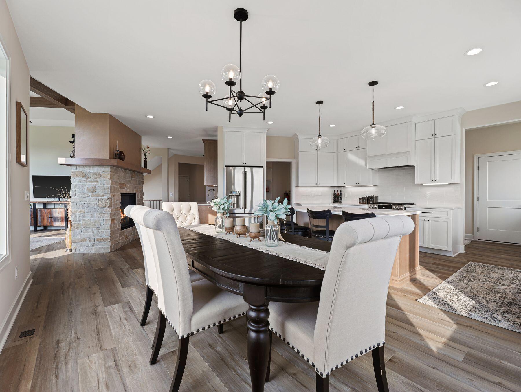 W150N11716 Mistletoe Ct