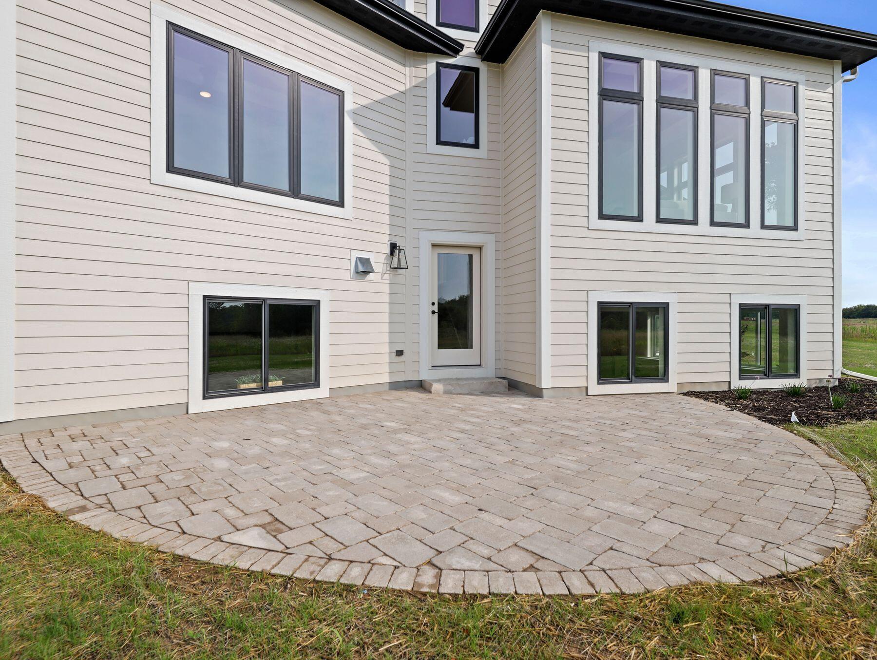 W150N11716 Mistletoe Ct