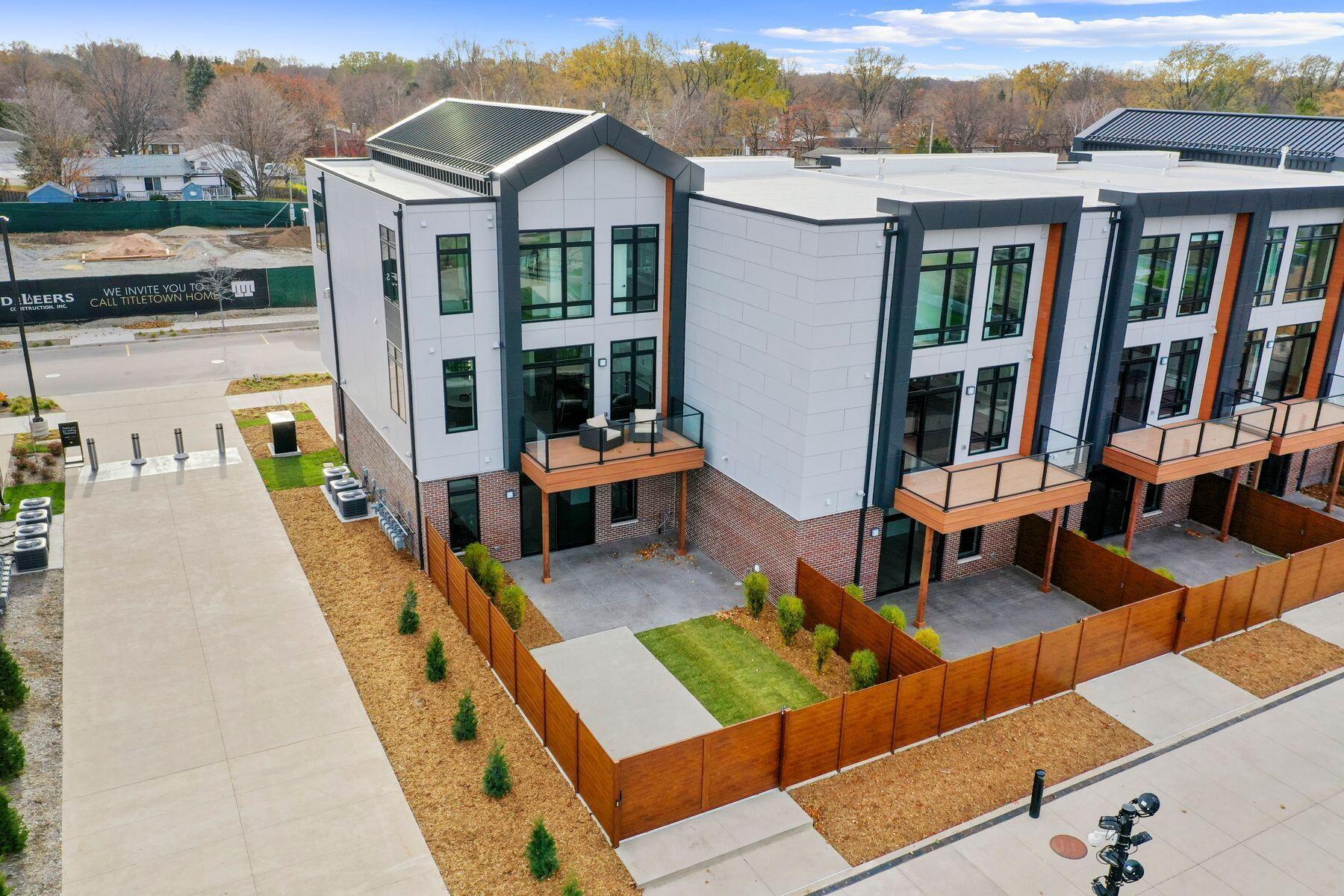 1144 Brookwood Dr