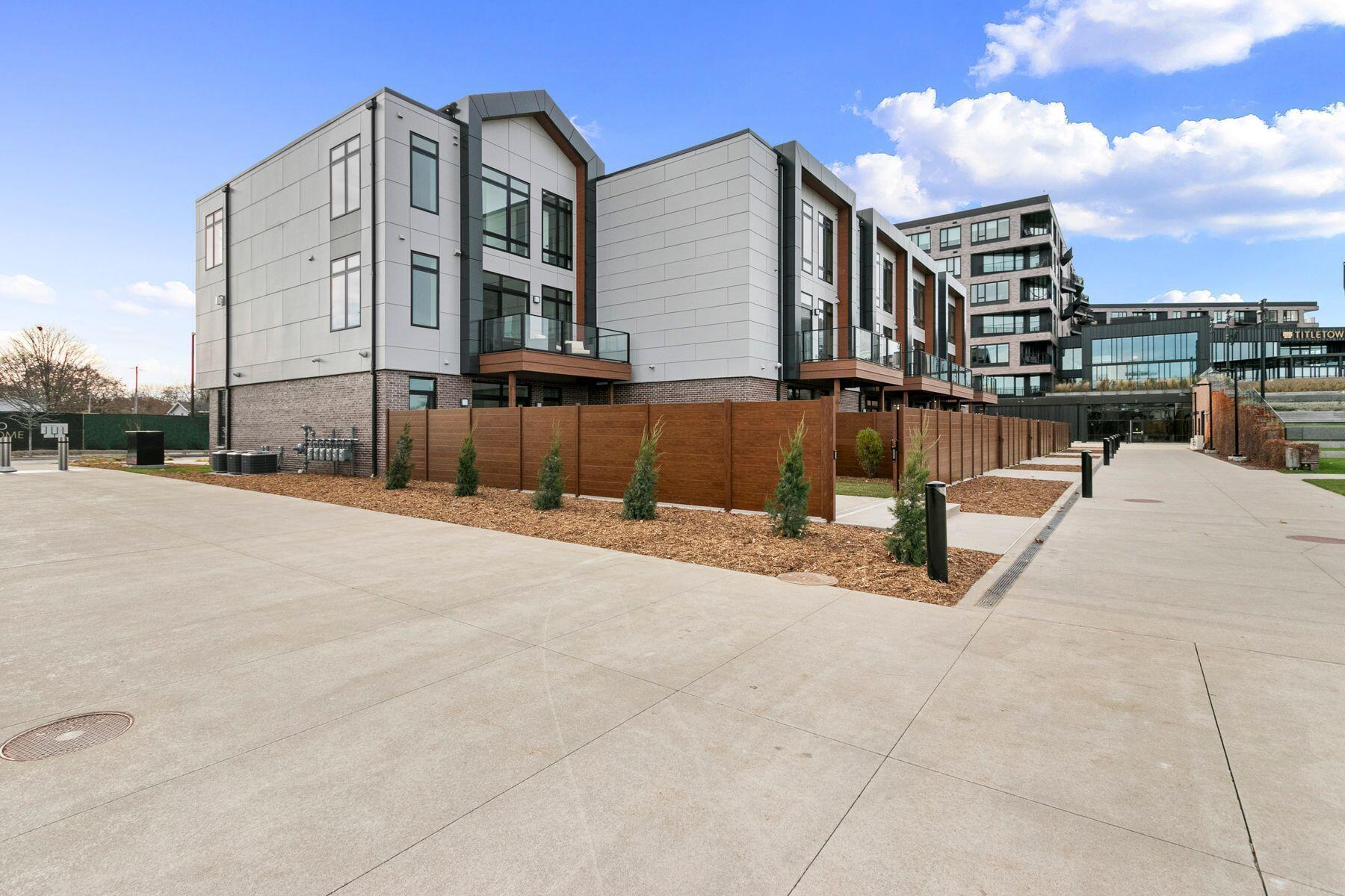 1144 Brookwood Dr