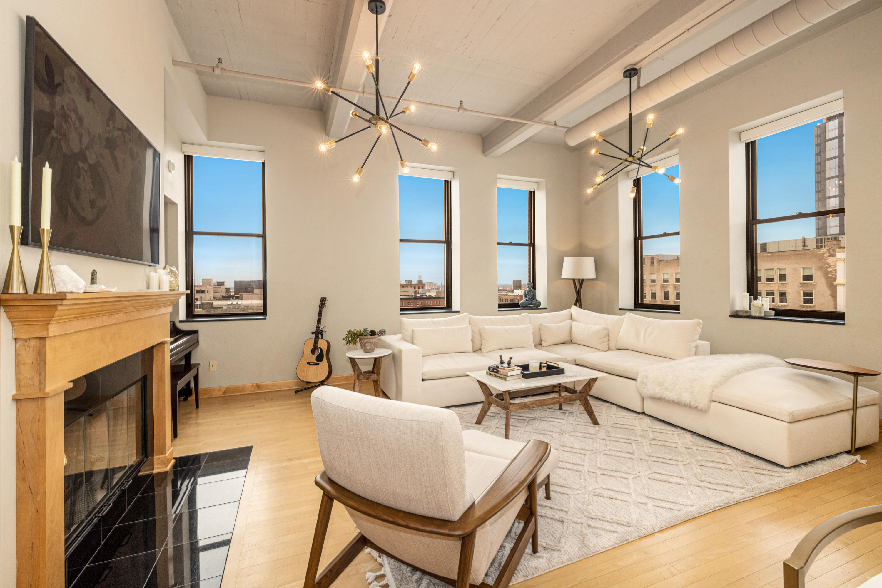 400 N Broadway - 903