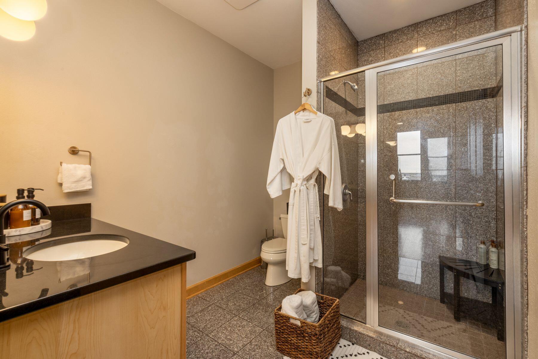 400 N Broadway - 903