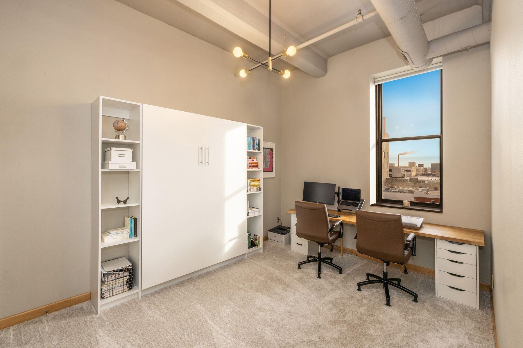 400 N Broadway - 903
