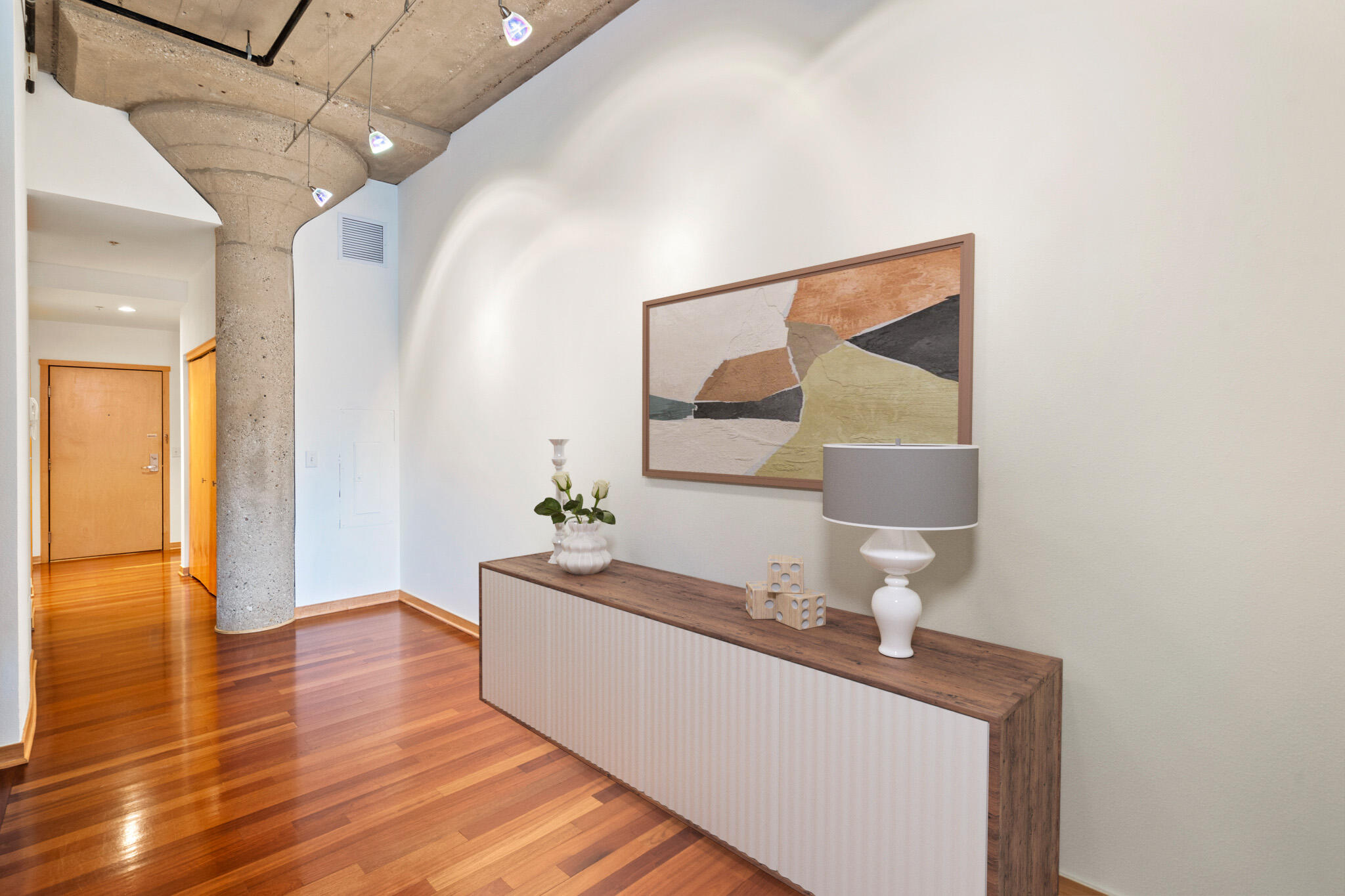 311 E Erie St 204