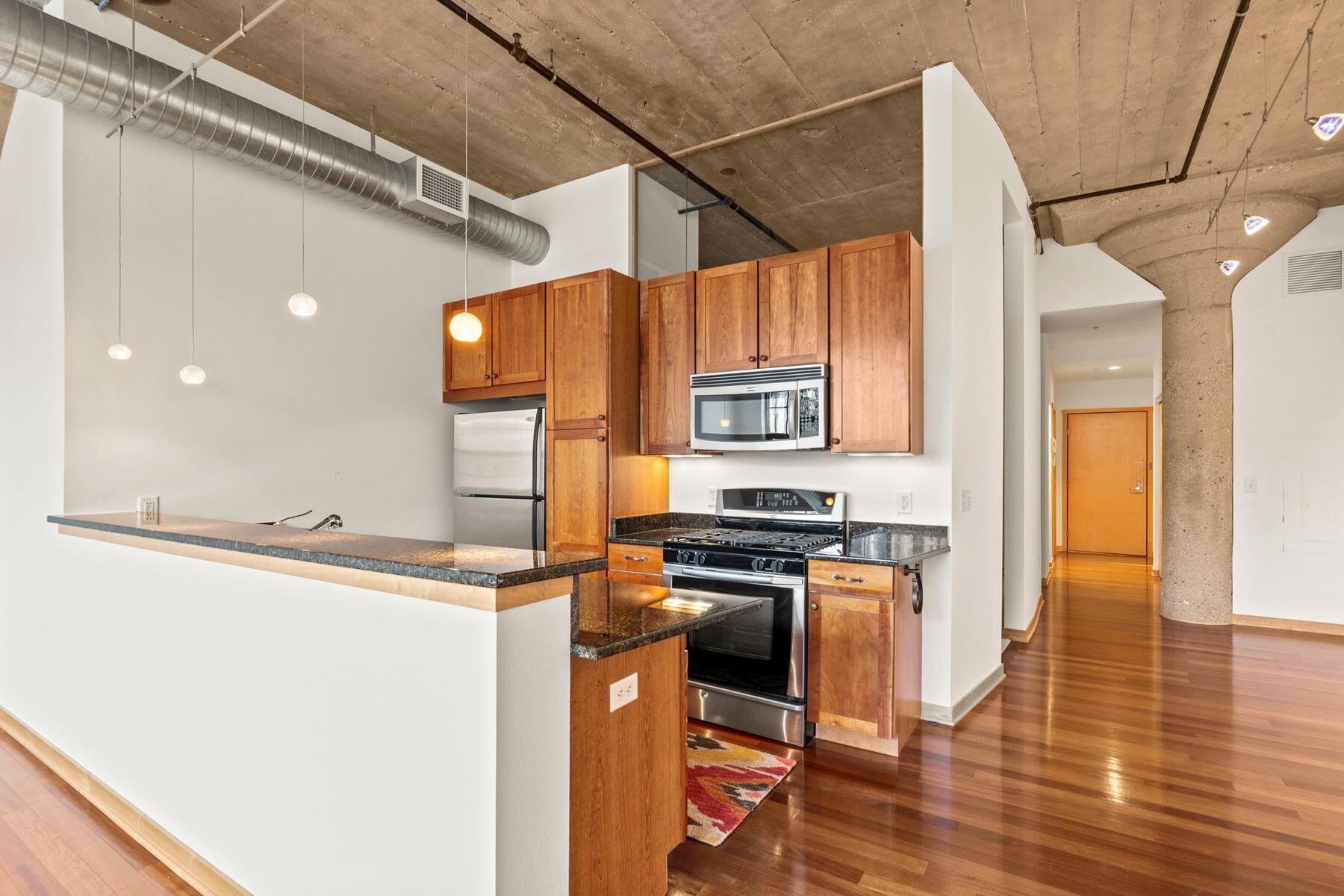 311 E Erie St 204