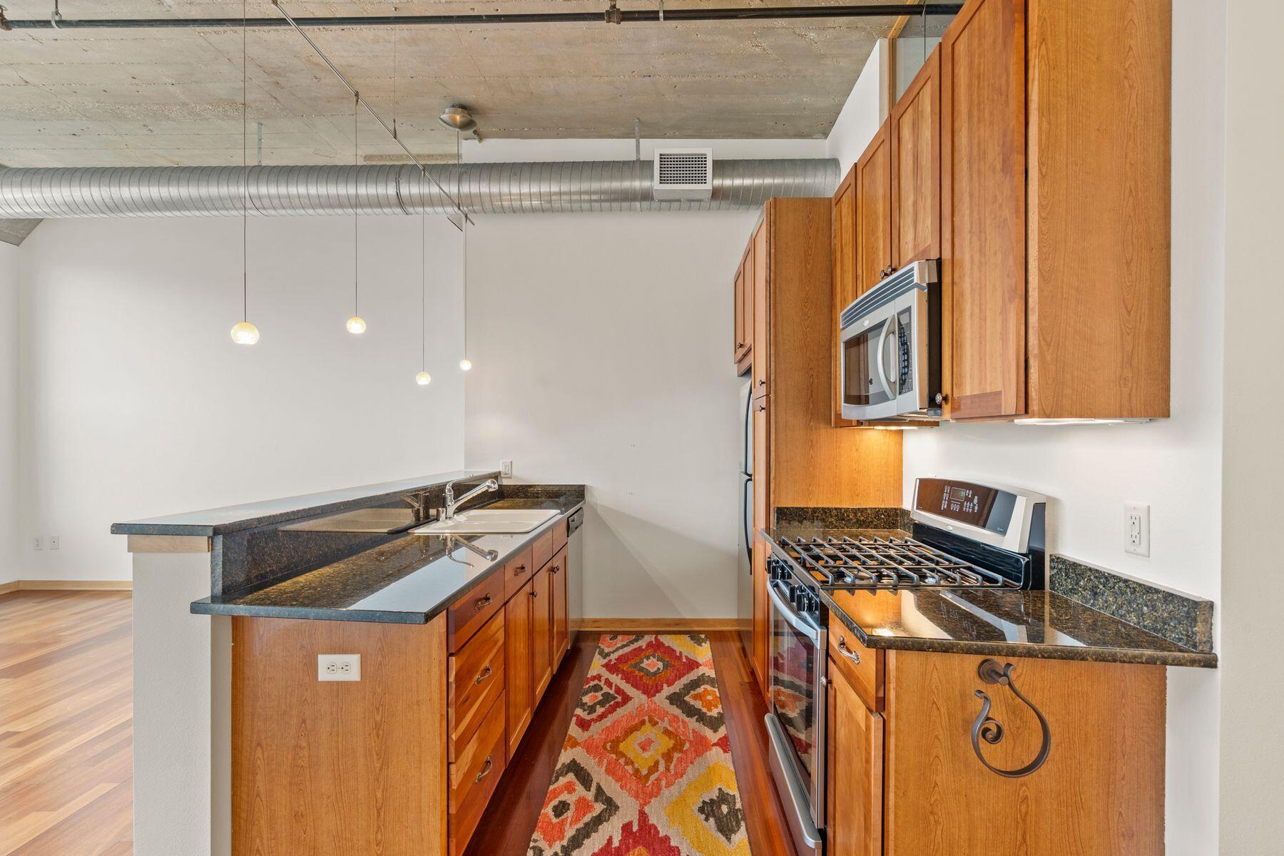 311 E Erie St 204