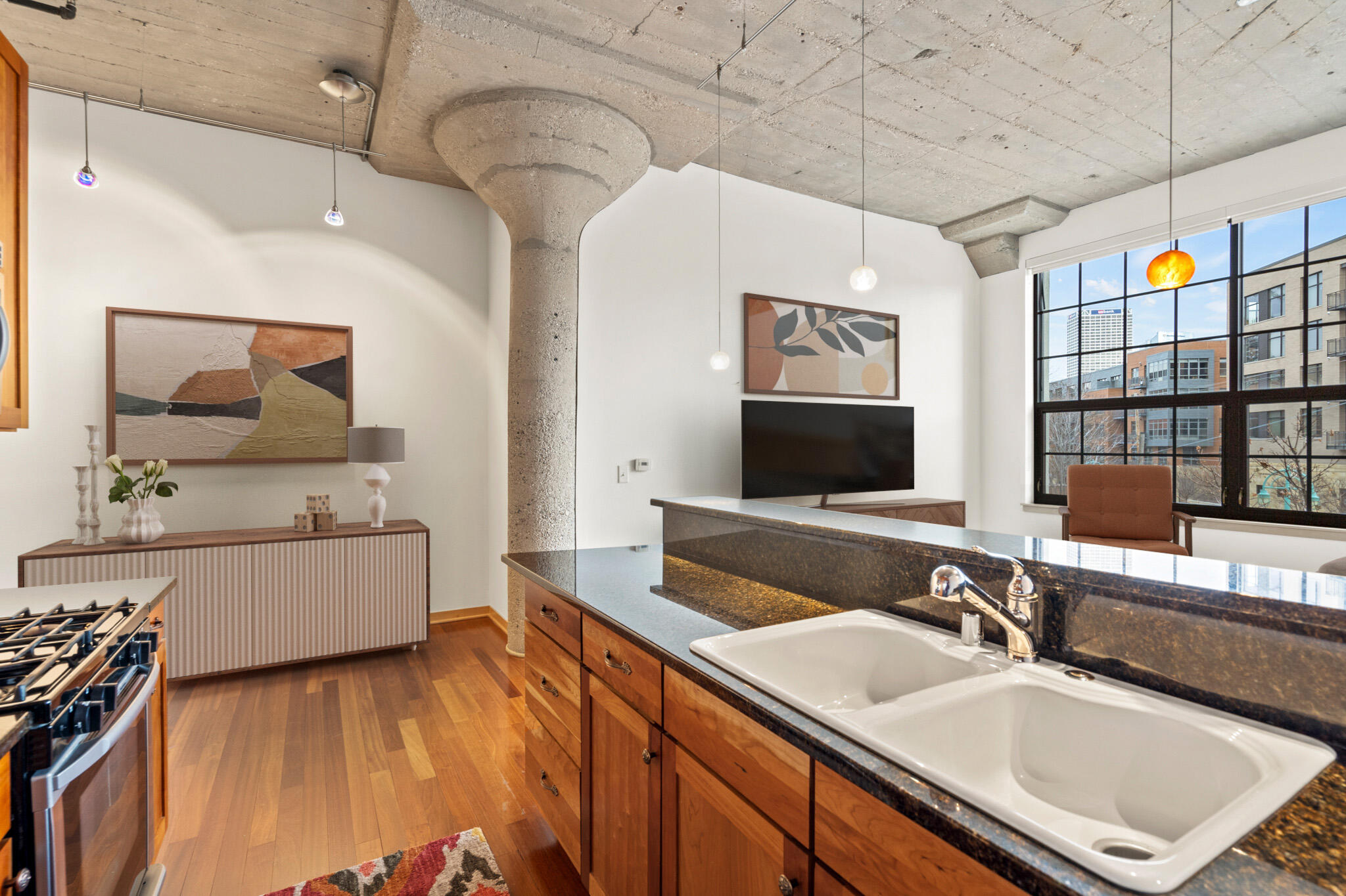 311 E Erie St 204