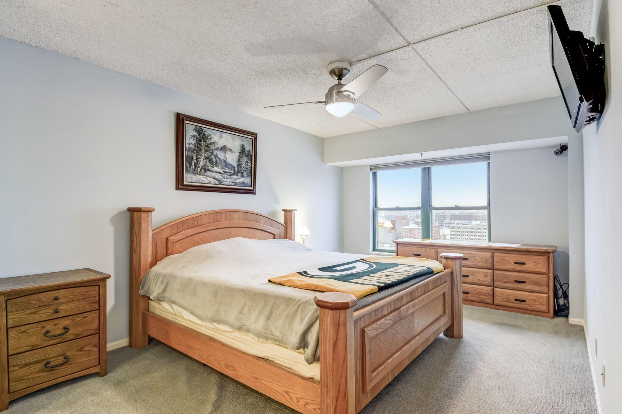 270 E Highland Ave 1244