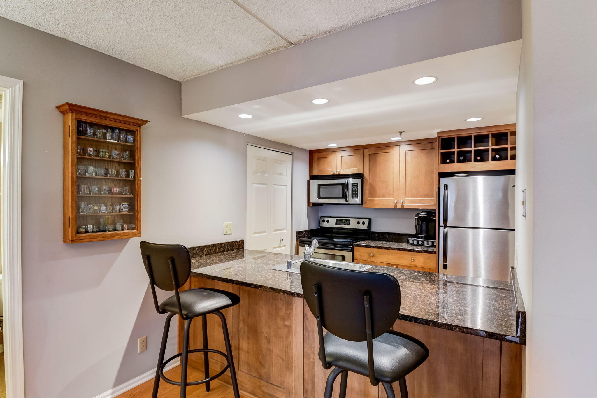 270 E Highland Ave 1244