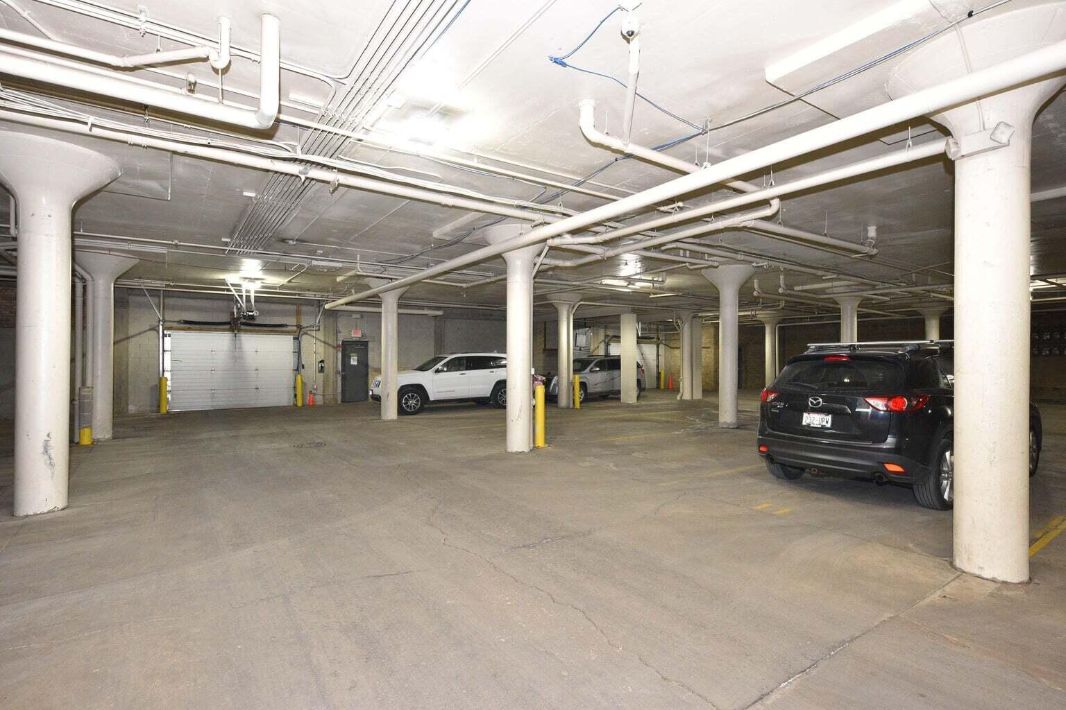 1924 N Hubbard St 202