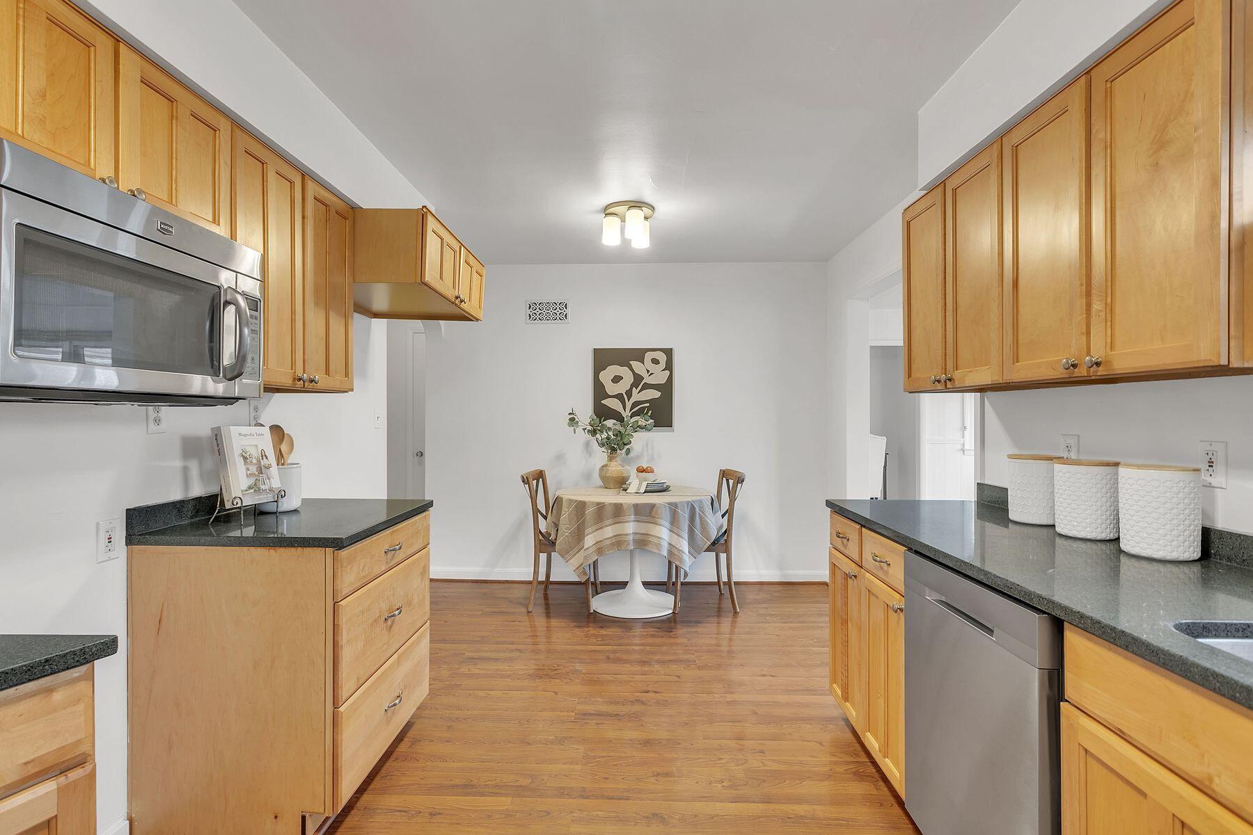 334 E Wilbur Ave