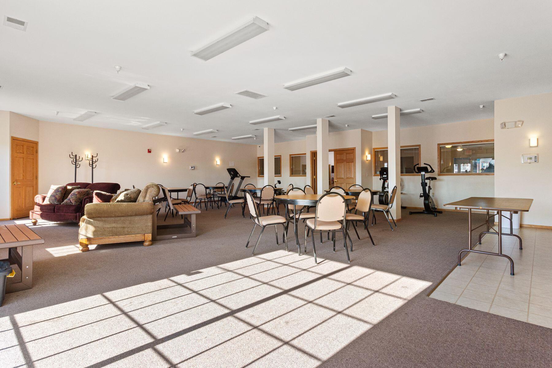 6020 S Buckhorn Ave 301