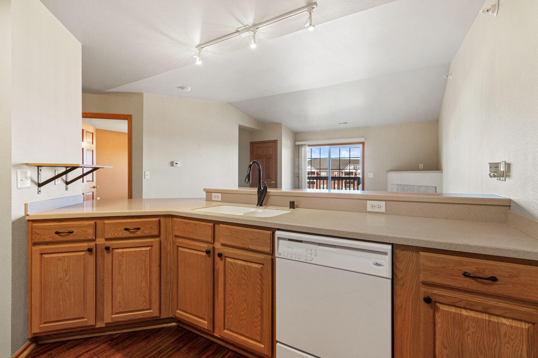 6020 S Buckhorn Ave 301