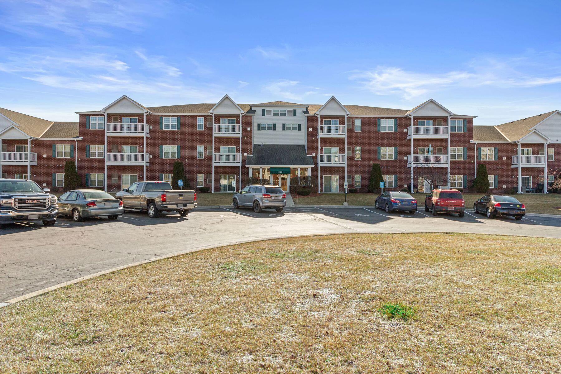 6020 S Buckhorn Ave 301