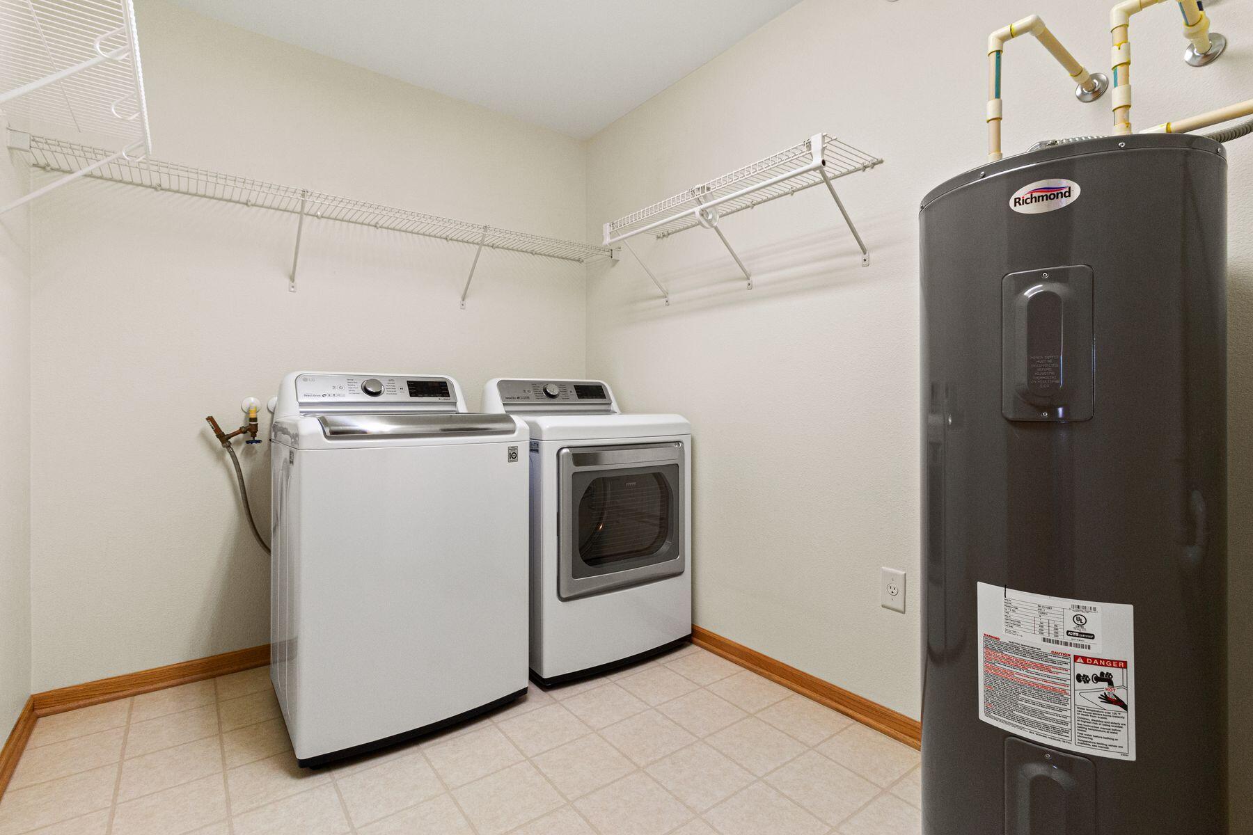 6020 S Buckhorn Ave 301