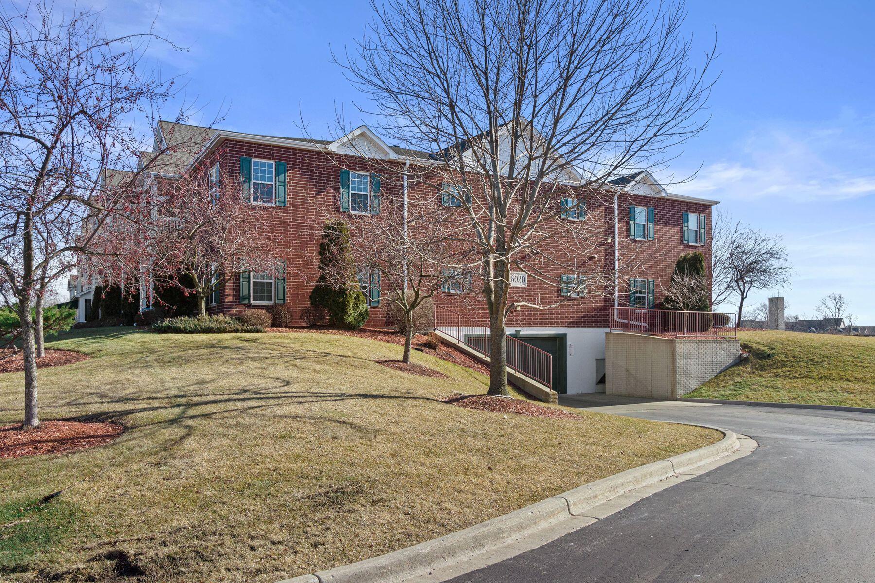 6020 S Buckhorn Ave 301