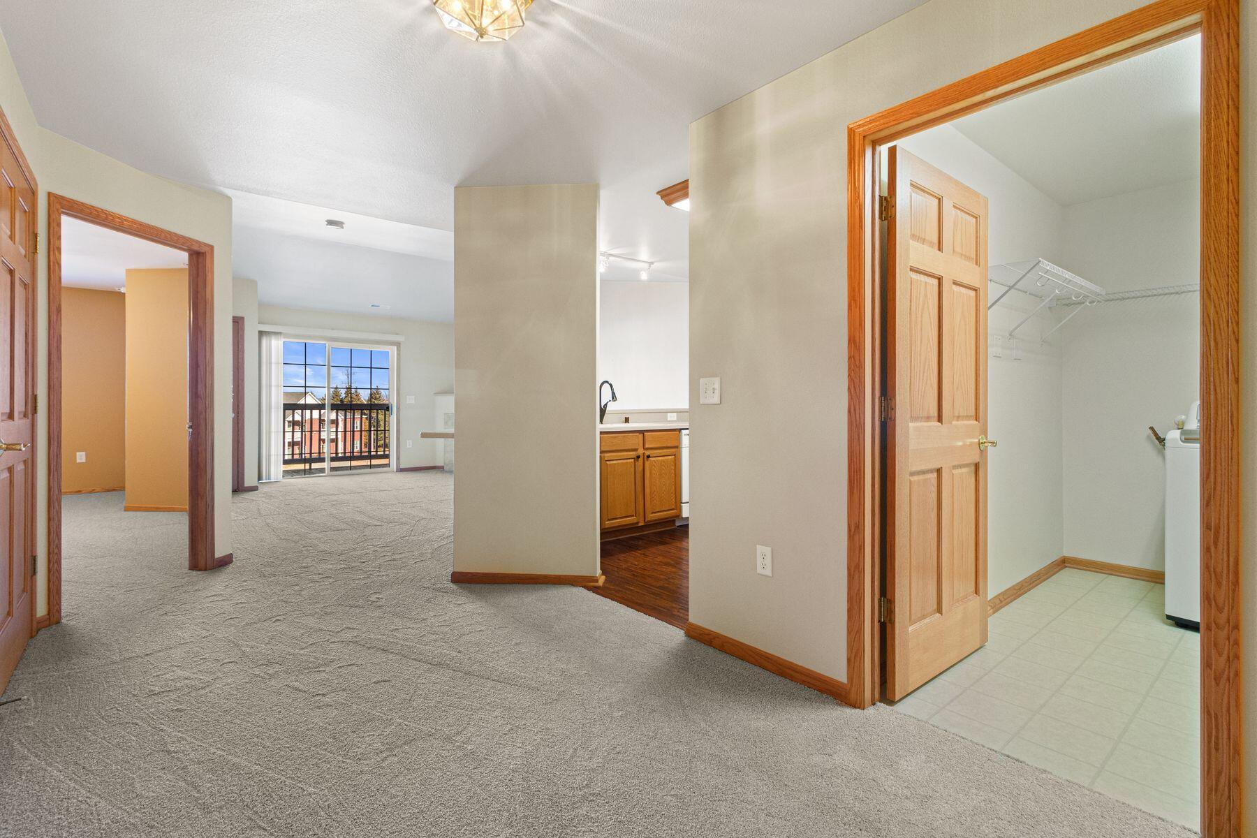 6020 S Buckhorn Ave 301