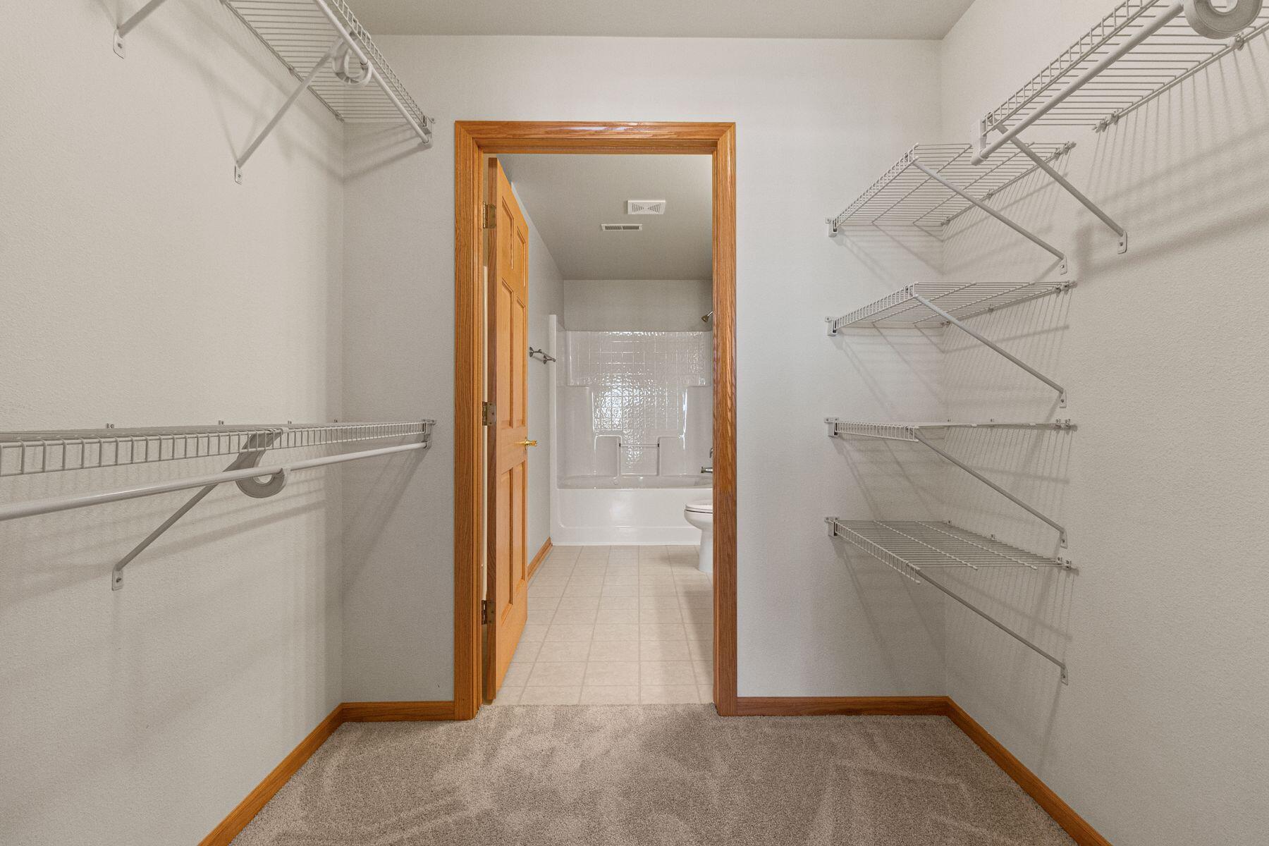 6020 S Buckhorn Ave 301