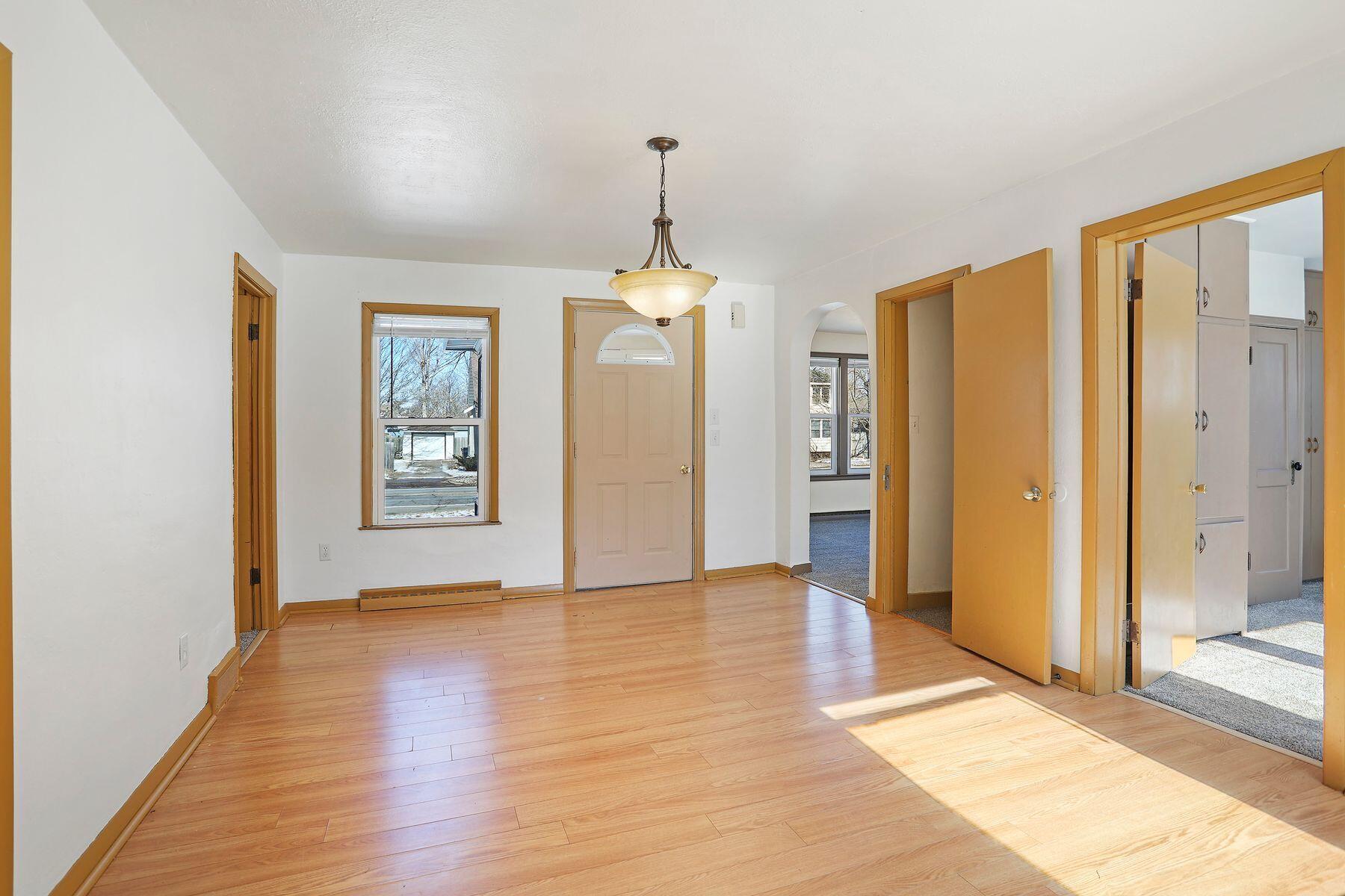 1130 Baker St