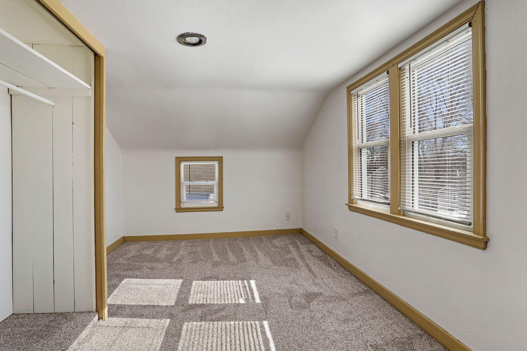 1130 Baker St