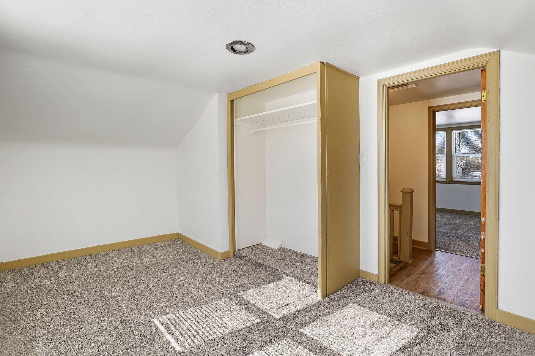 1130 Baker St