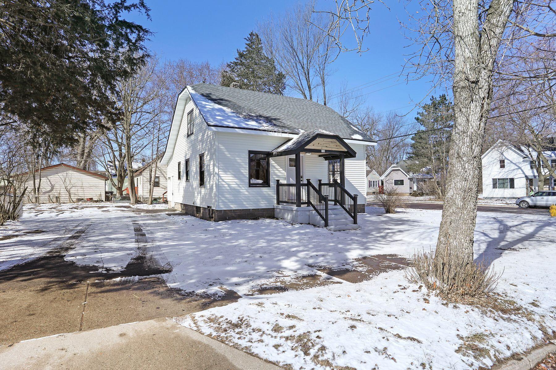 108 Point Basse Ave