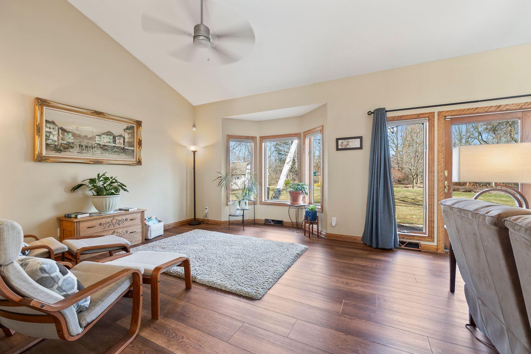 N77W28784 Appaloosa Ln