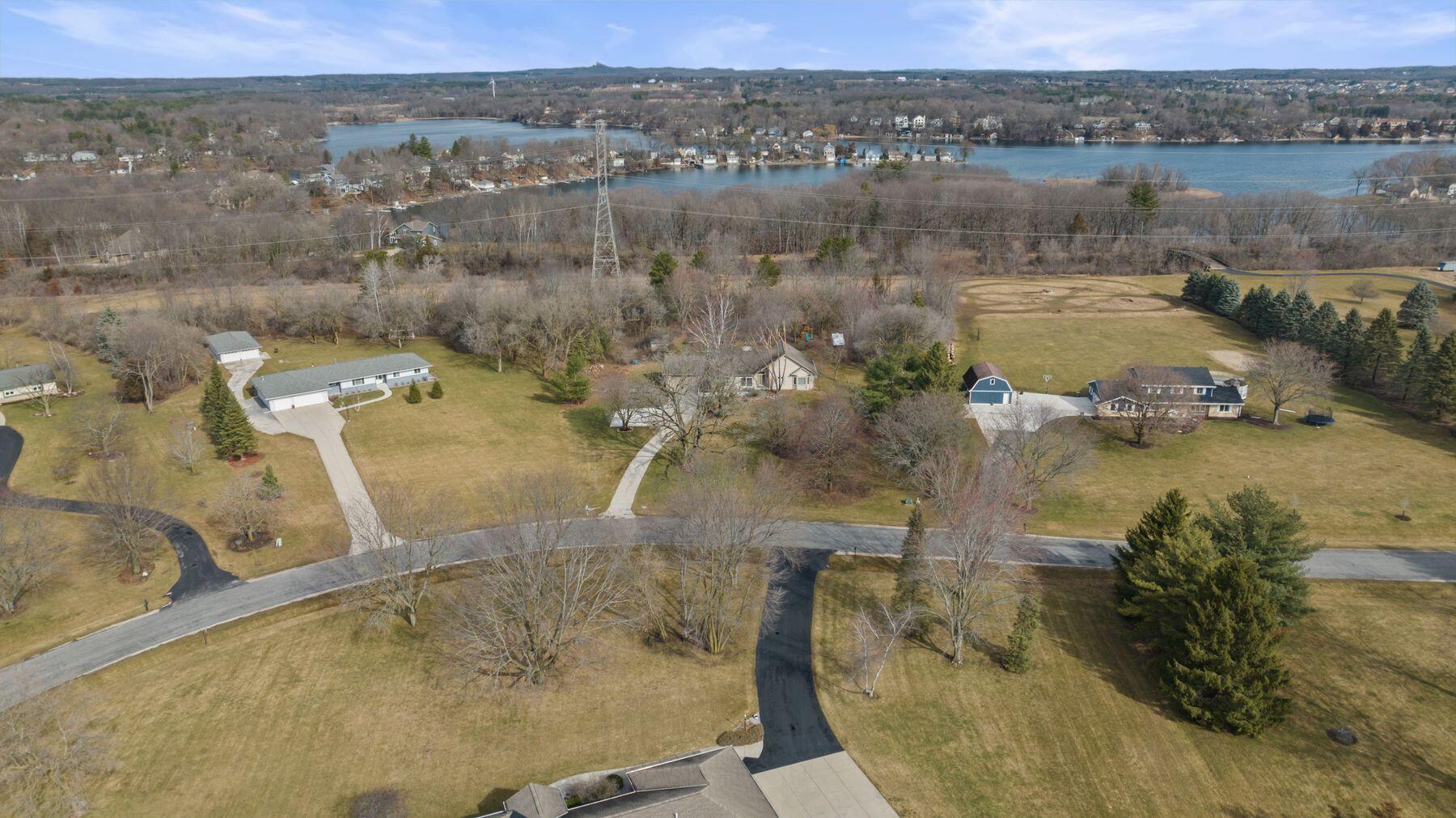 N77W28784 Appaloosa Ln