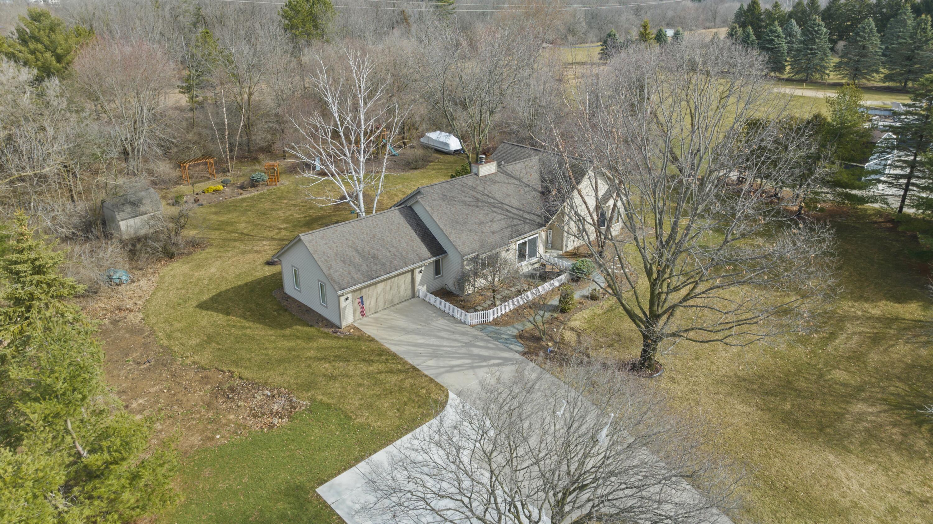 N77W28784 Appaloosa Ln