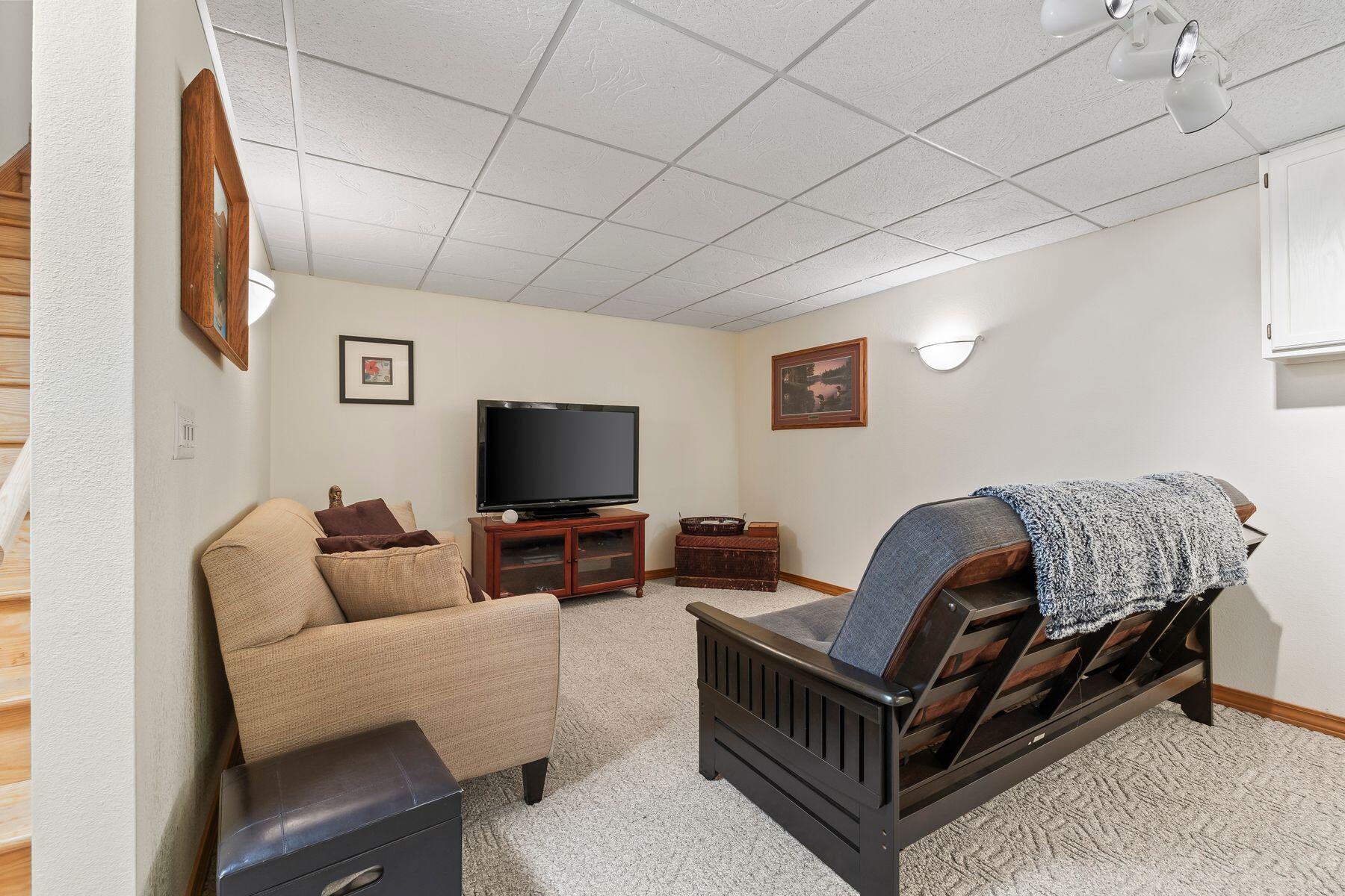 N77W28784 Appaloosa Ln