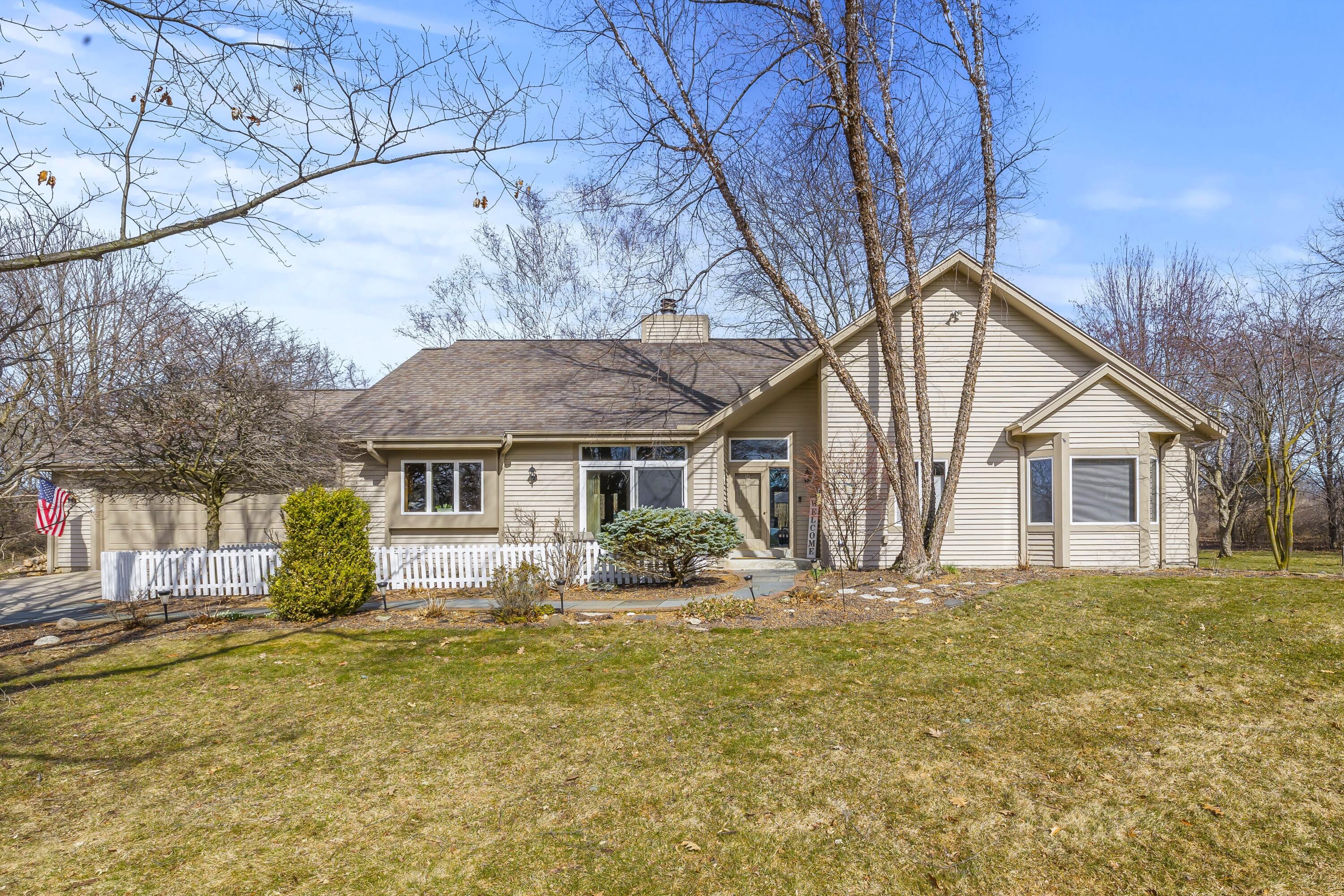 N77W28784 Appaloosa Ln