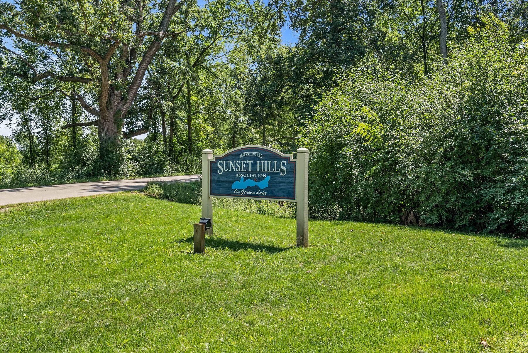 N2422 Shady Side Dr