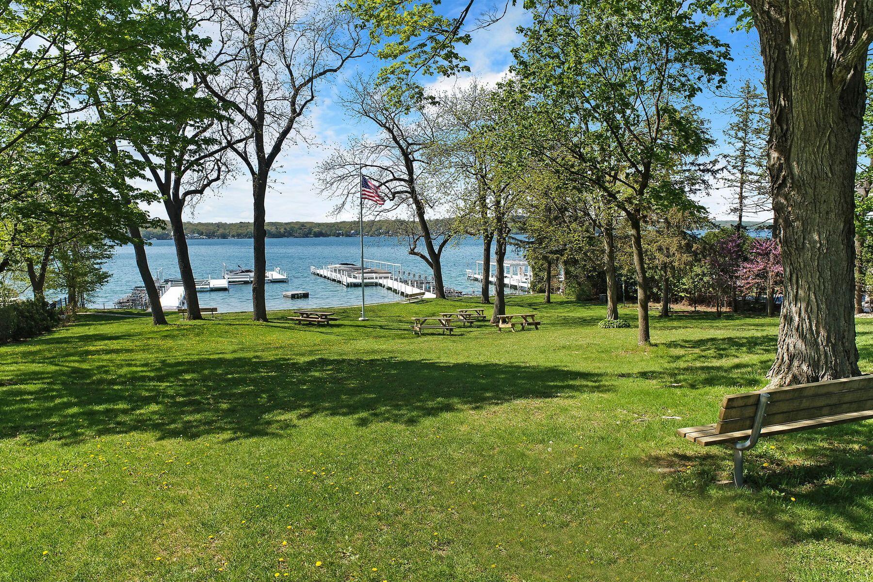 N2422 Shady Side Dr