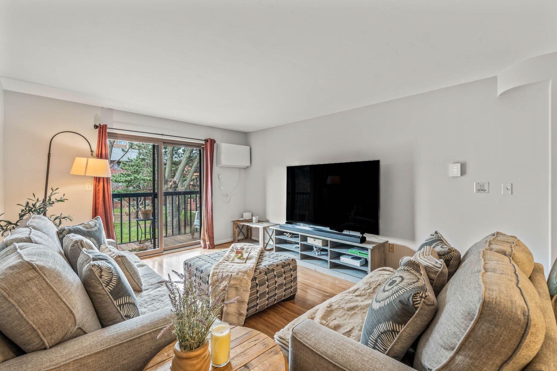 1108 N St 231