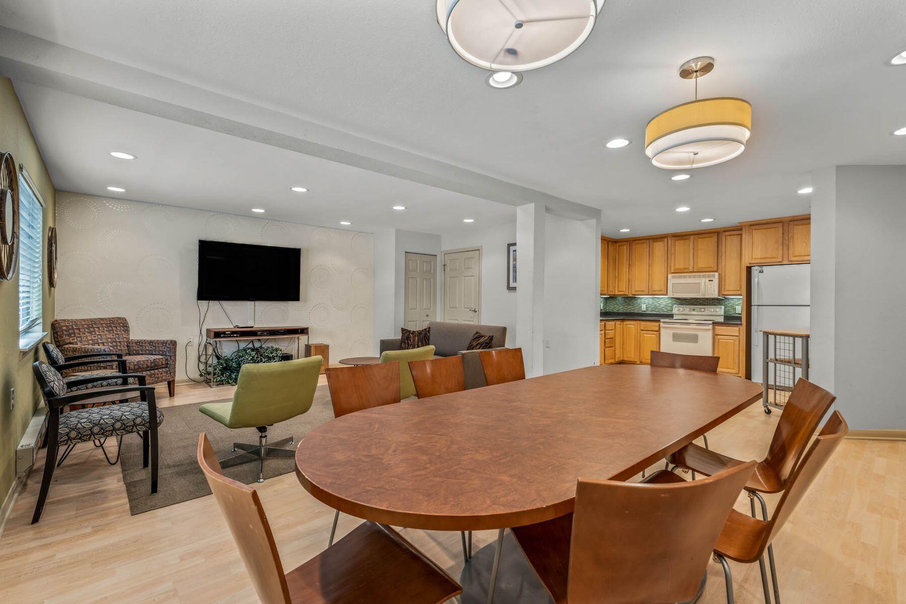 1108 N St 231