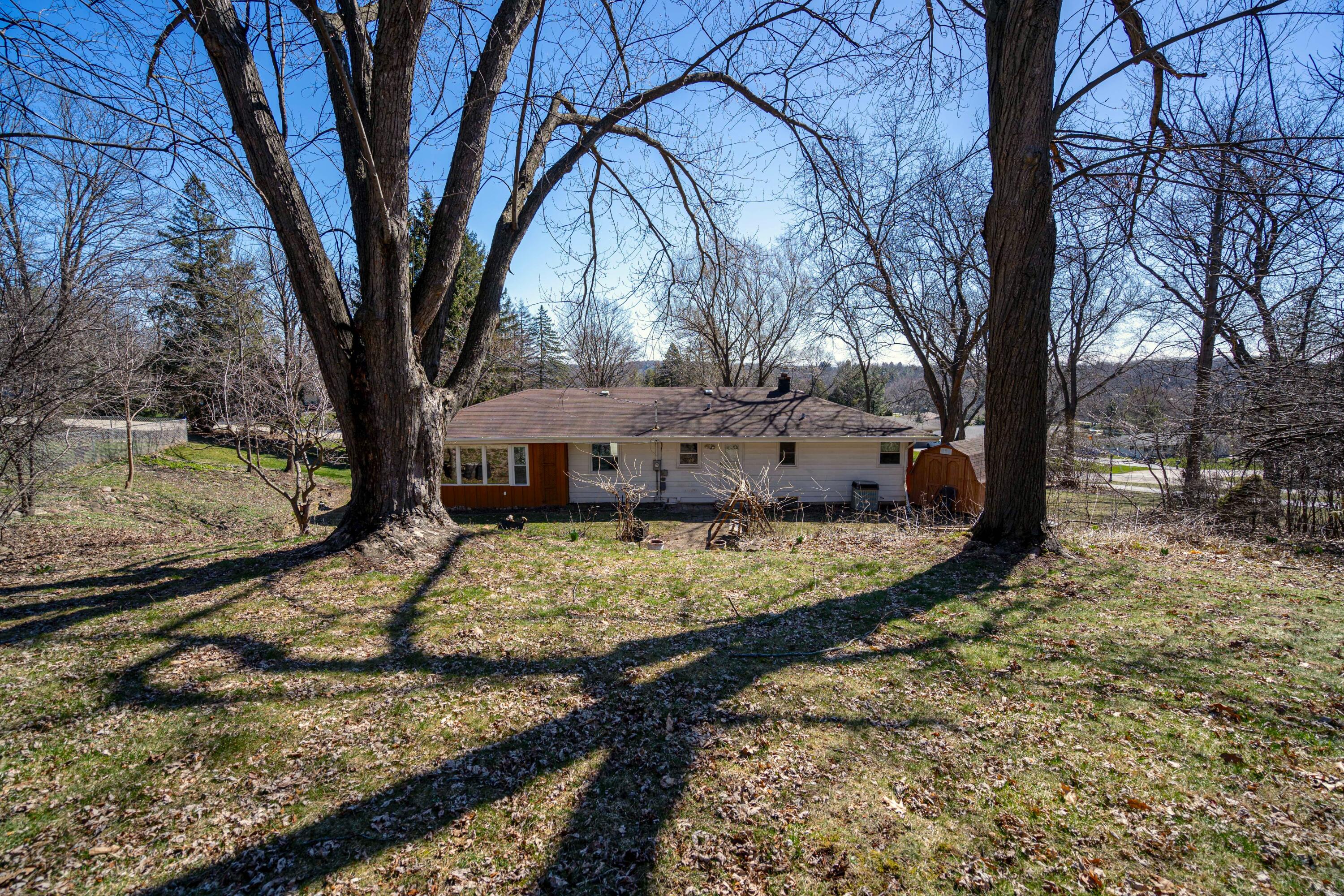 1205 Sunnycrest Dr