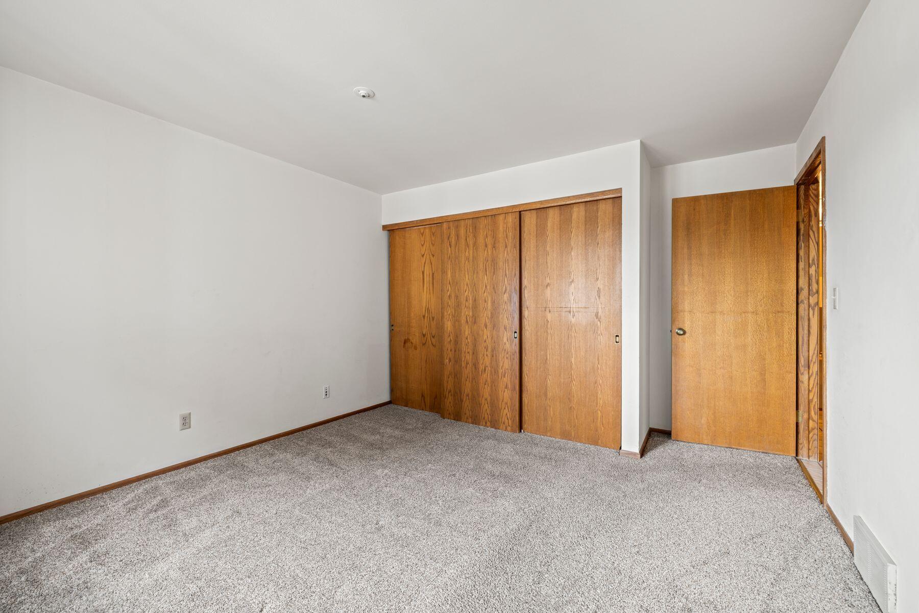 8900 N Park Plaza Ct 201