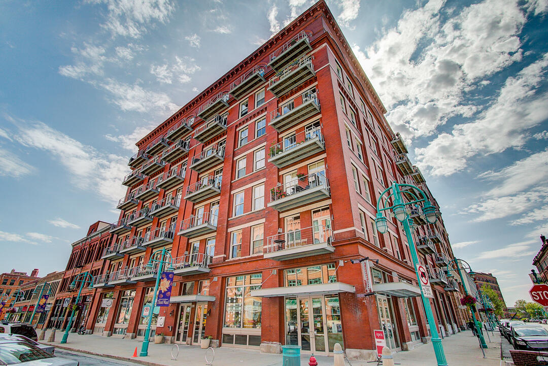 191 N Broadway - 204